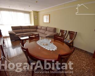 Sala d'estar de Pis en venda en Castellón de la Plana / Castelló de la Plana amb Aire condicionat, Calefacció i Traster
