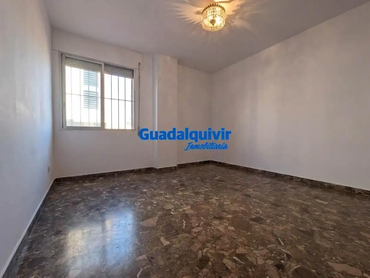 Flat with lift for sale in Avenida RAMON Y CAJAL, imagen 24