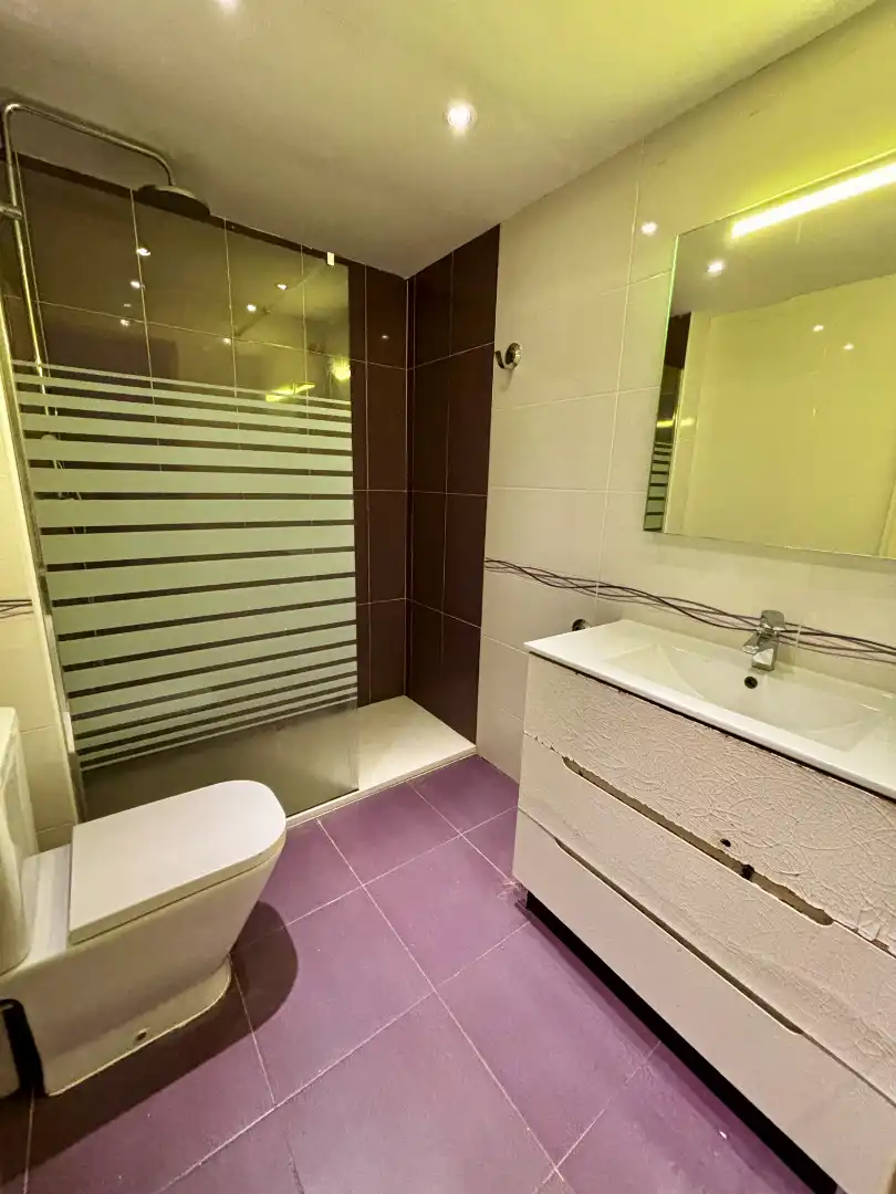 Baño de Piso en venta en Pinto con Aire acondicionado, Calefacción y Parquet