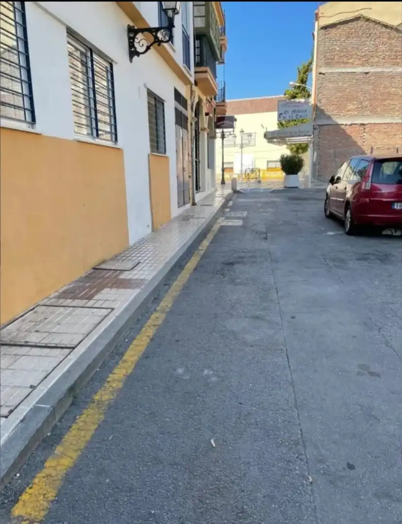 Aparcament amb ascensor en venda a El Bajondillo, imagen 5