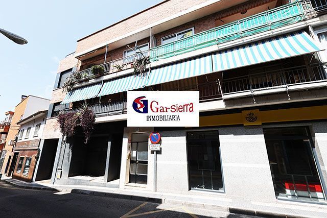 Vista exterior de Pis en venda en Majadahonda amb Calefacció