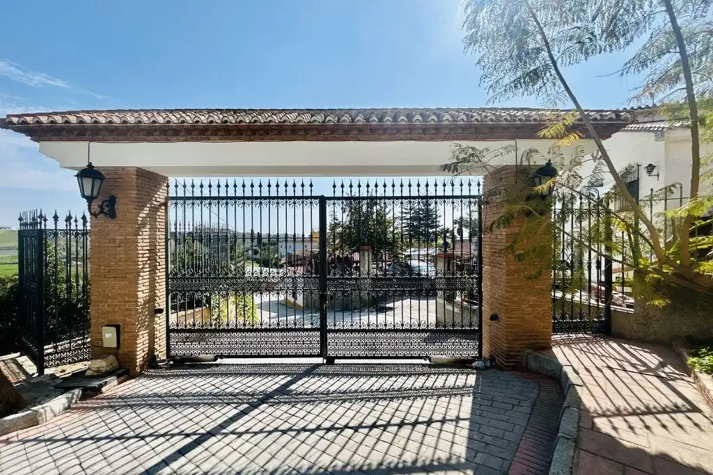 Vista exterior de Casa o chalet en venta en Vélez-Málaga
