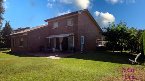 Chalet independiente en urbanización Parque de Guara, imagen 2
