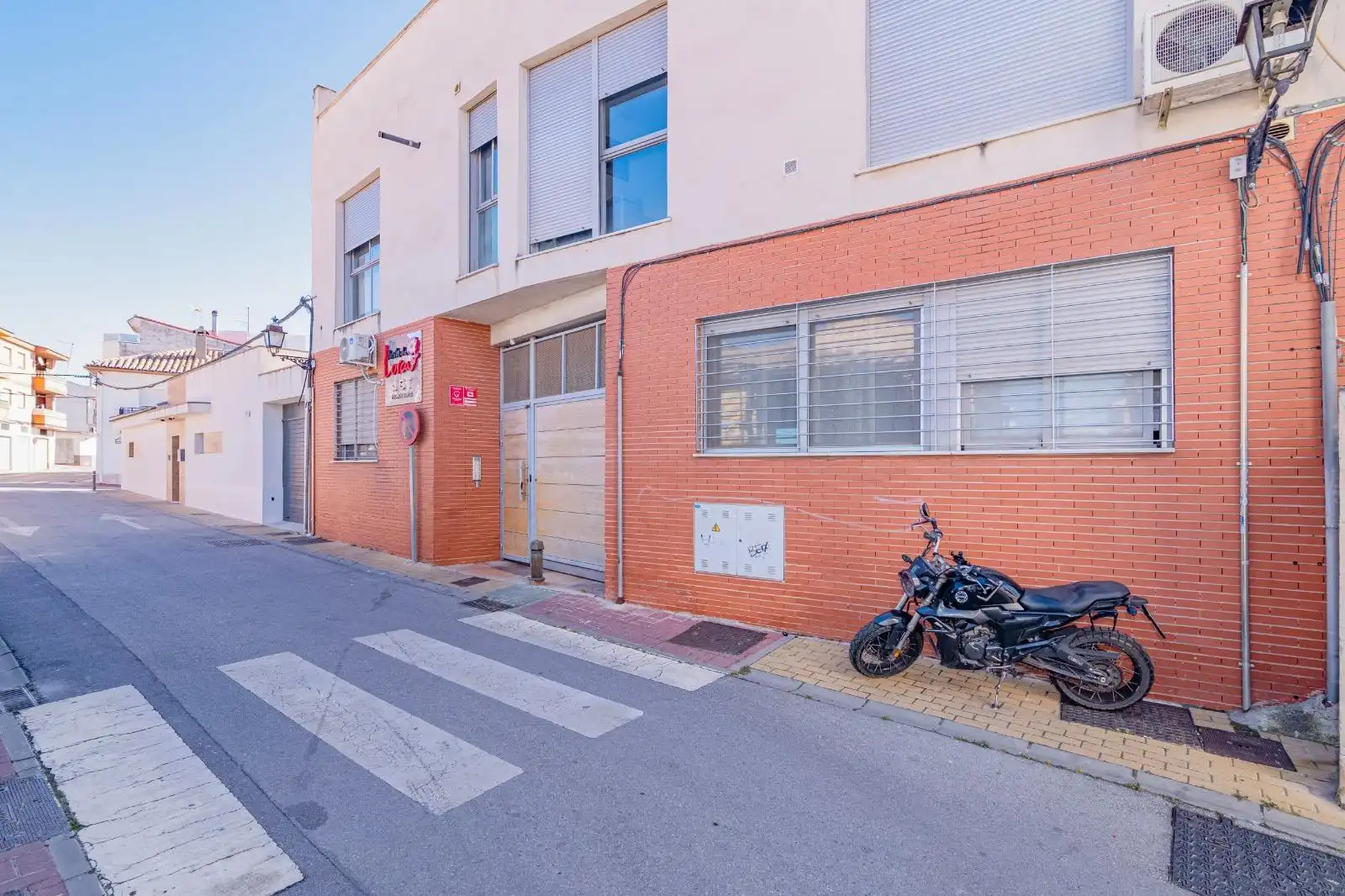 Exterior view of Flat for sale in Peligros  with Air Conditioner, Heating and Storage room