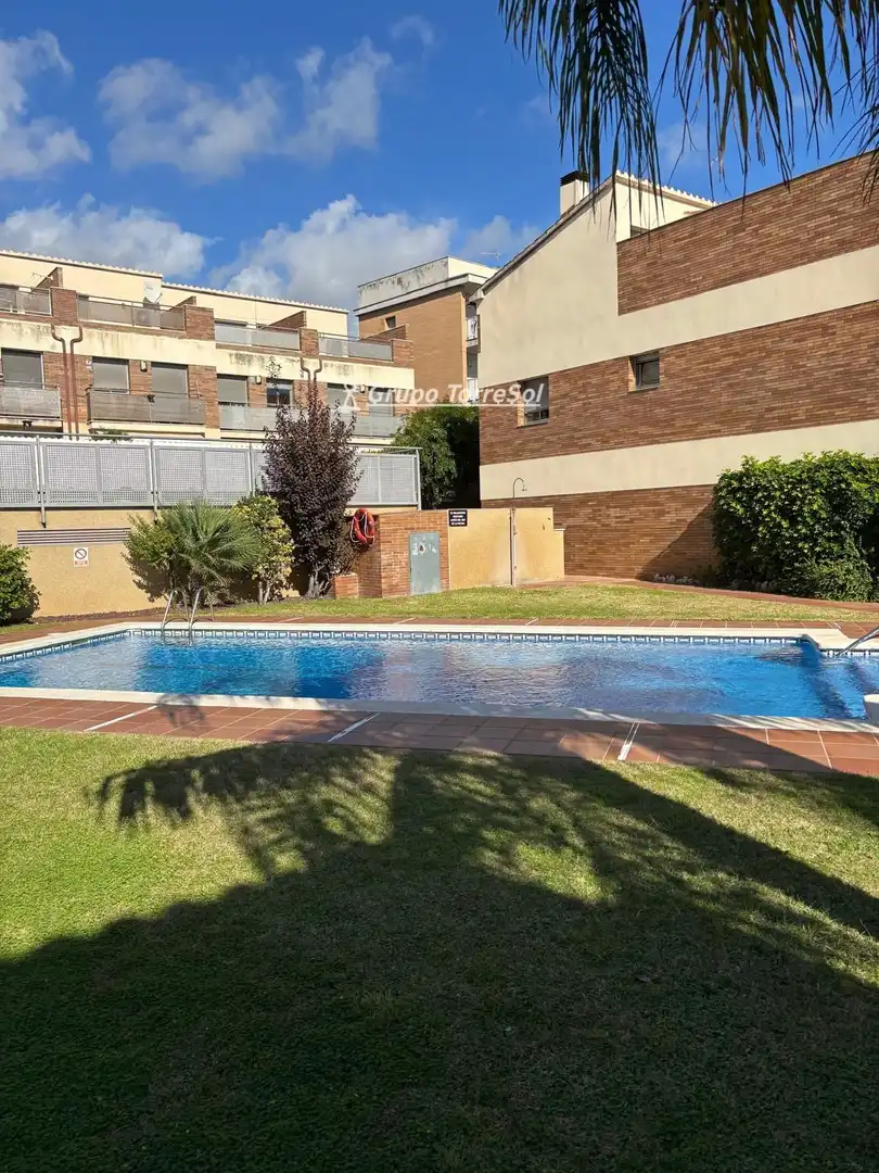 Piscina de Casa adosada en venta en Bonavista