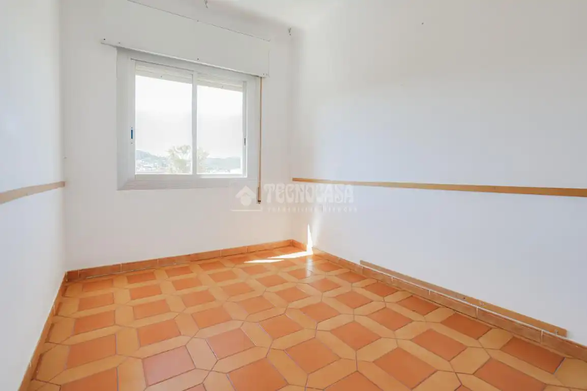 Habitación de Piso en venta en Sant Vicenç Dels Horts con Aire acondicionado y Alarma