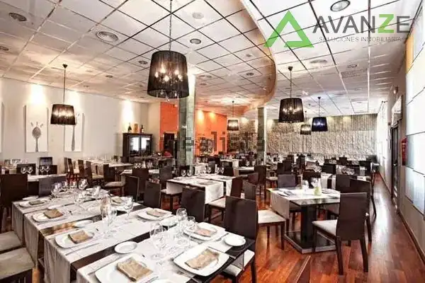 Local comercial en venda a Sur, imagen 2