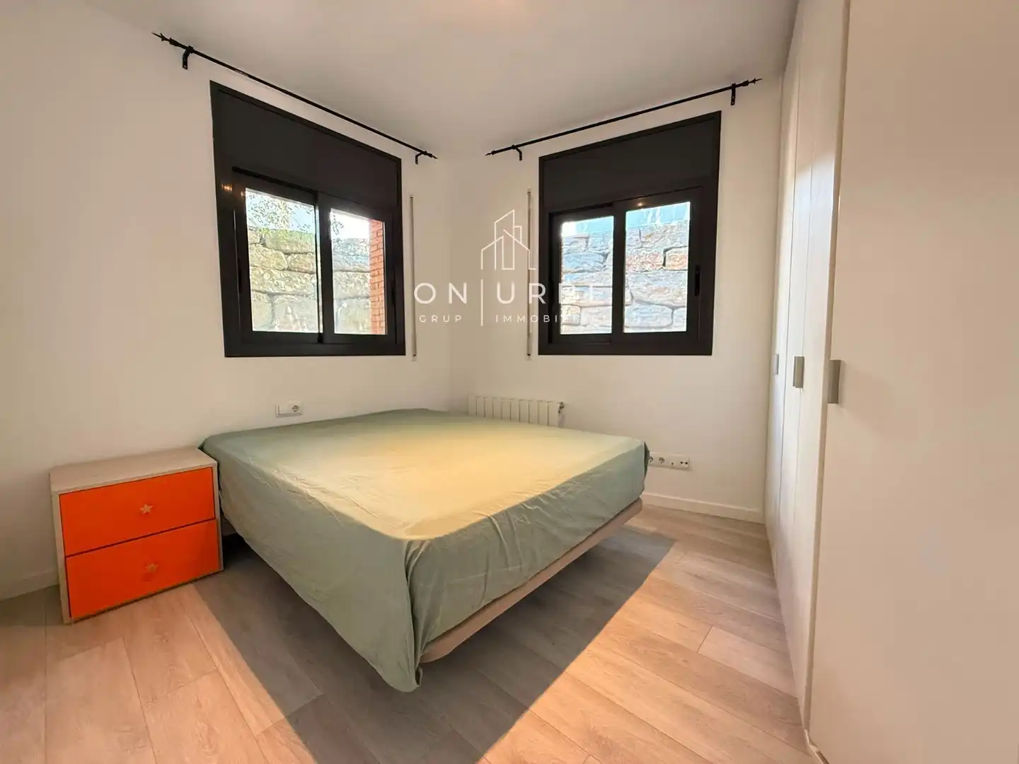 Dormitori de Casa adosada en venda en Sant Cugat del Vallès amb Aire condicionat