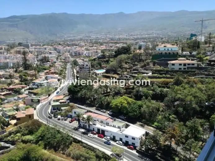 Vista exterior de Piso en venta en Puerto de la Cruz con Piscina comunitaria