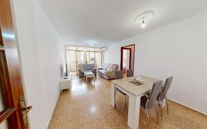 Living room of Flat for sale in Alicante / Alacant  with Air Conditioner and Balcony