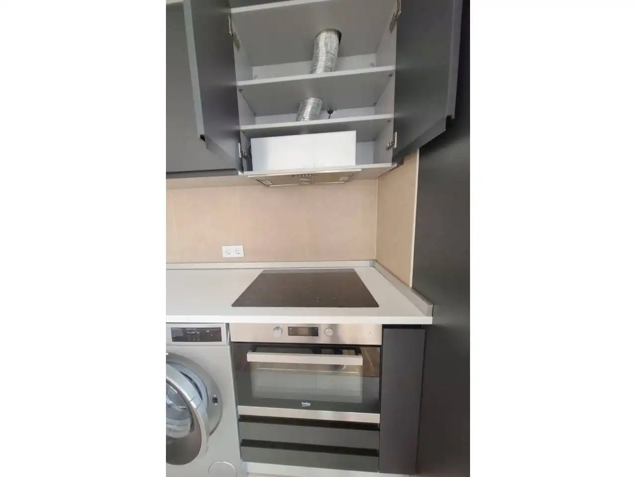 Cocina de Piso de alquiler en Madrid con Calefacción, Parquet y Alarma