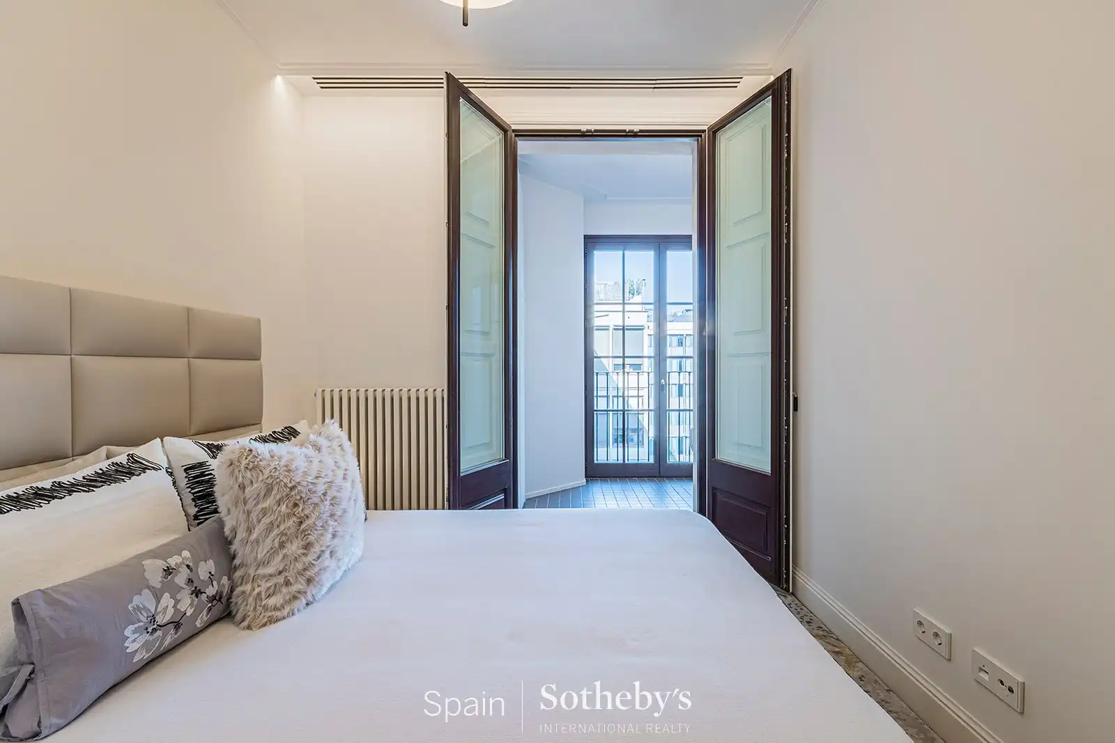 Schlafzimmer von Wohnungen zum Verkauf in Barcelona mit Klimaanlage, Heizung und Abstellraum