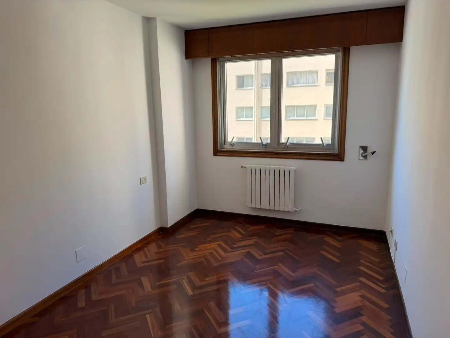 Habitación de Piso de alquiler en A Coruña Capital  con Calefacción y Parquet