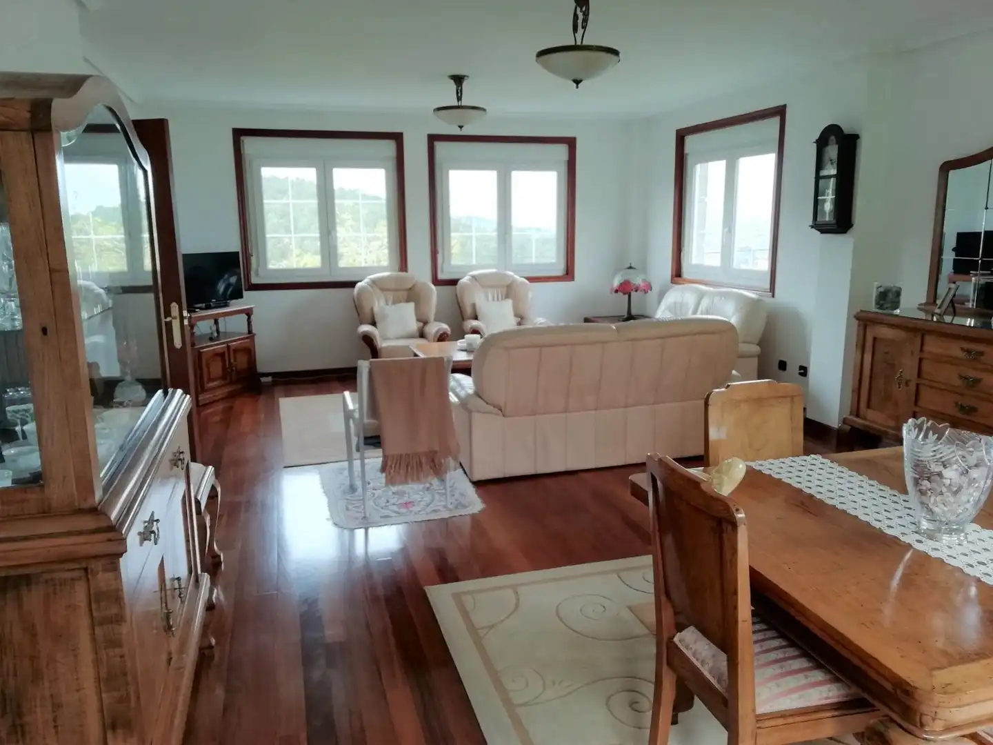 Sala de estar de Casa o chalet en venta en Culleredo con Jardín privado, Parquet y Horno