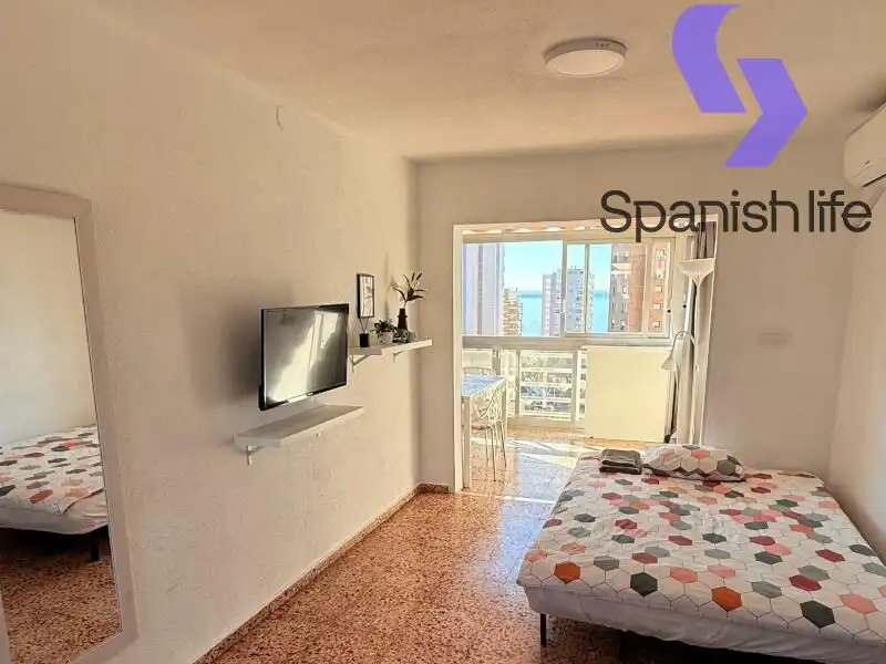Habitación de Apartamento en venta en Benidorm con Amueblado