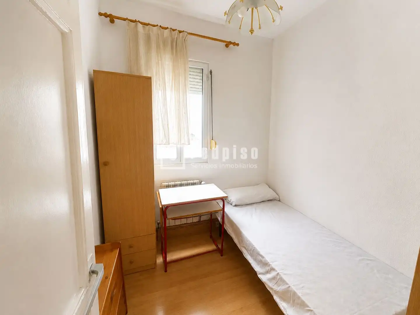 Bedroom of Flat for rent in Madrid  with Heating, Terrace and Furnished