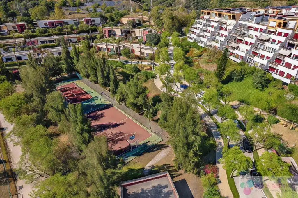 Vista exterior de Apartamento en venta en Benahavís con Aire acondicionado, Terraza y Amueblado