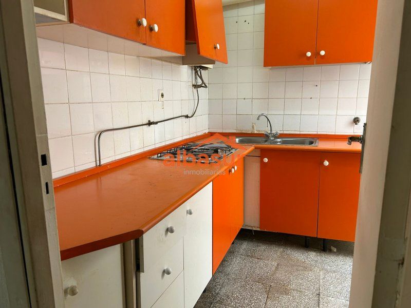 Cocina de Piso en venta en  Córdoba Capital con Aire acondicionado, Terraza y Amueblado