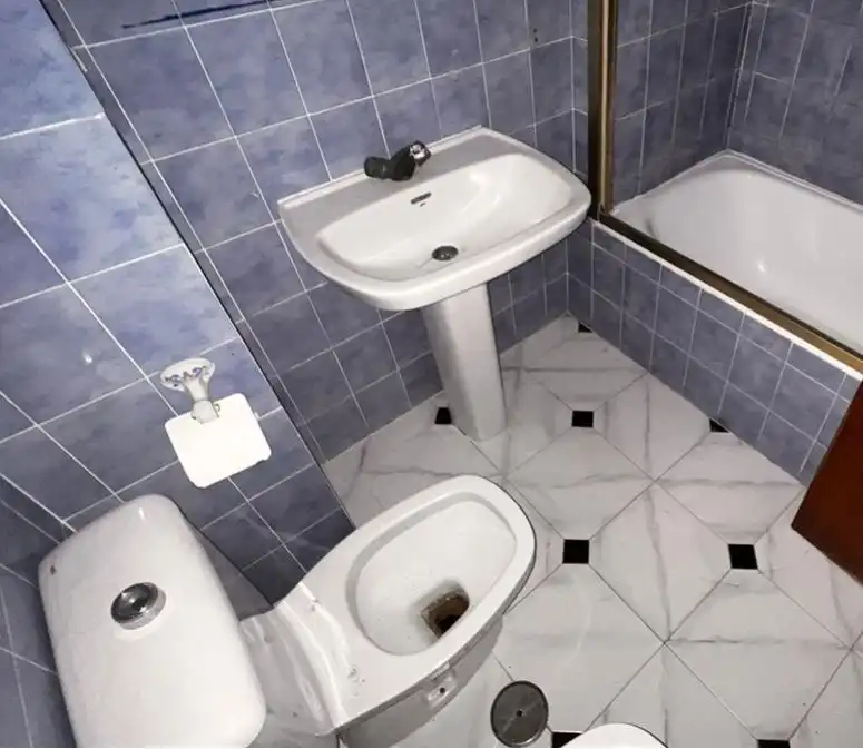 Badezimmer von Wohnung zum Verkauf in Villarrobledo mit Balkon