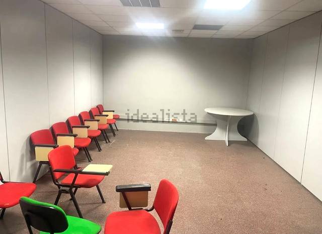 Local comercial en Alquiler en Barrio de Patraix