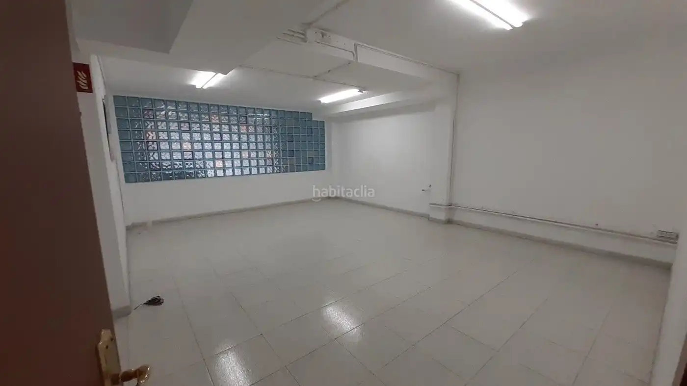 Local comercial de lloguer a Lliçà de Vall, imagen 4