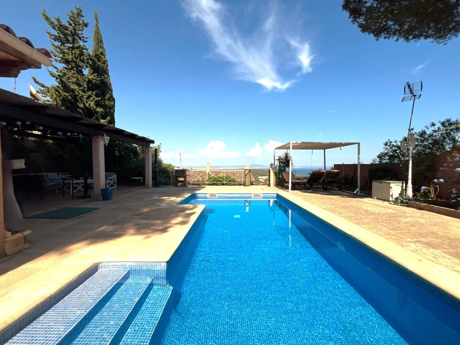Piscina de Casa adosada de lloguer en Calvià amb Aire condicionat, Piscina i Moblat