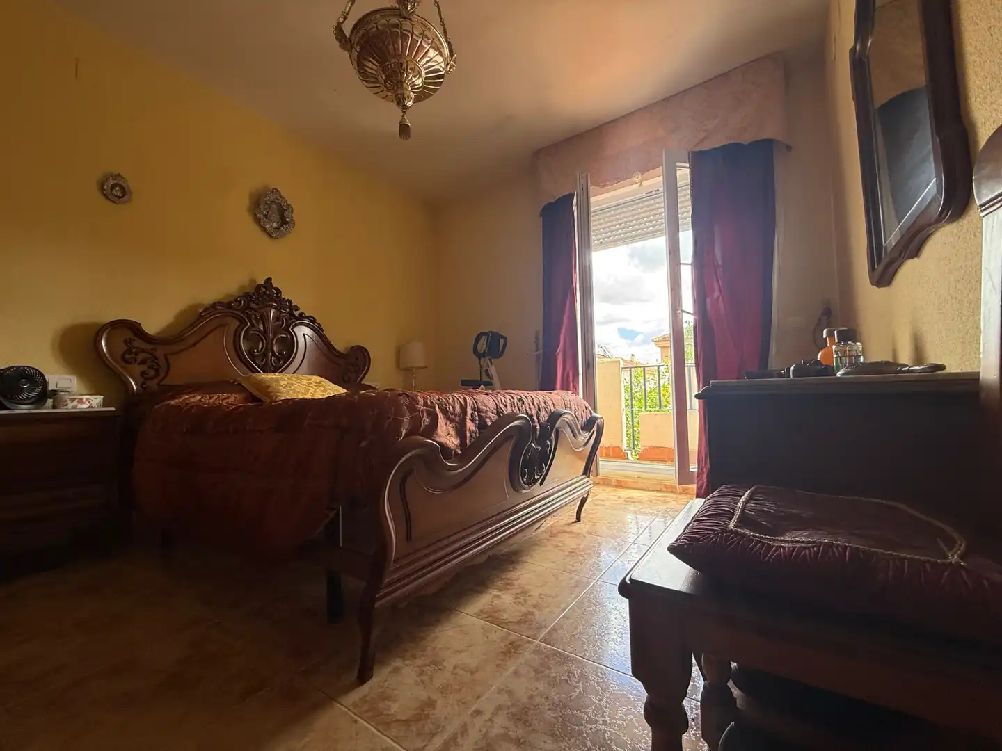 Schlafzimmer von Einfamilien-Reihenhaus zum Verkauf in Aljaraque mit Klimaanlage, Heizung und Privatgarten