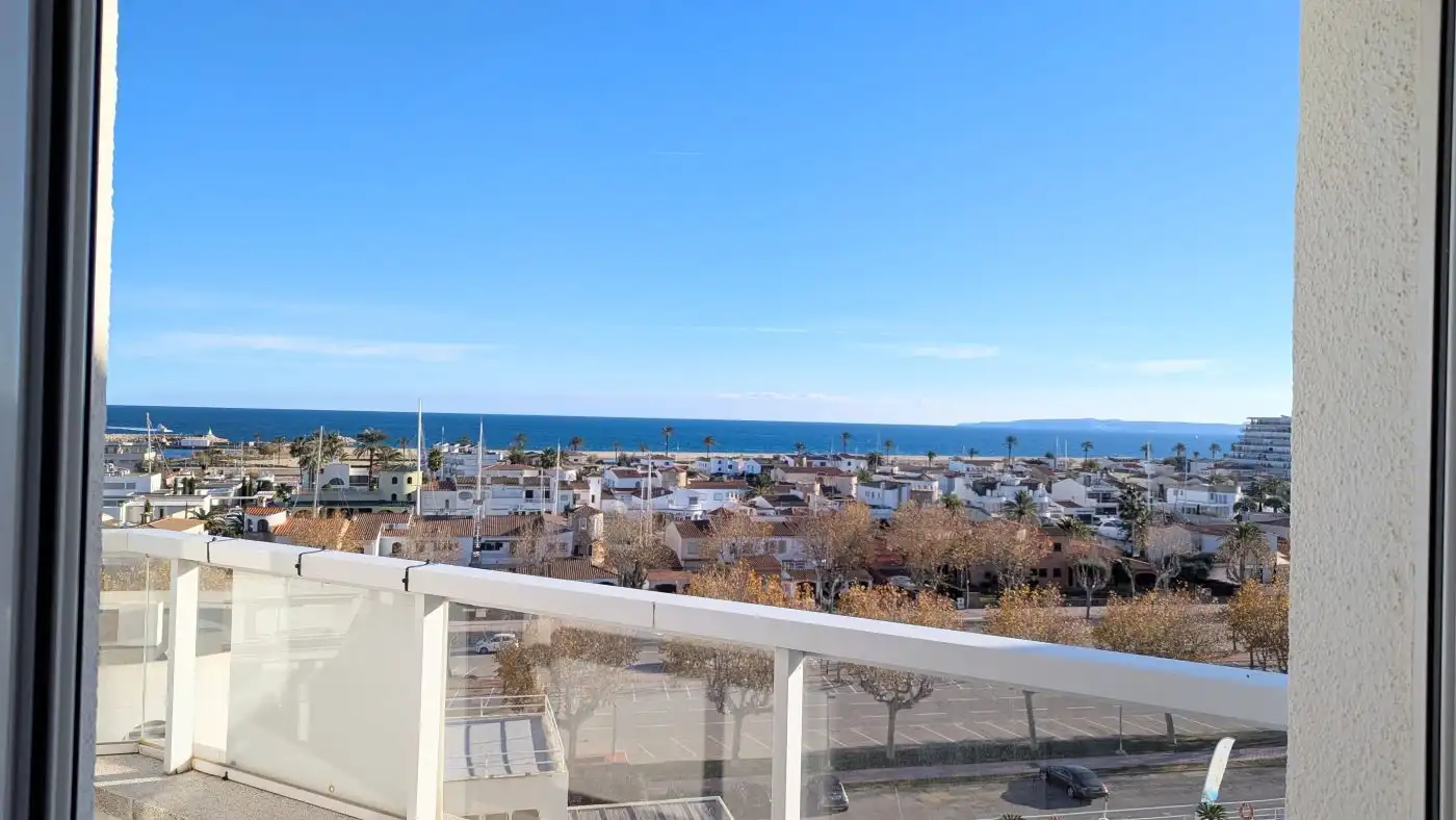 Vista exterior de Ático en venta en Empuriabrava con Aire acondicionado, Calefacción y Terraza