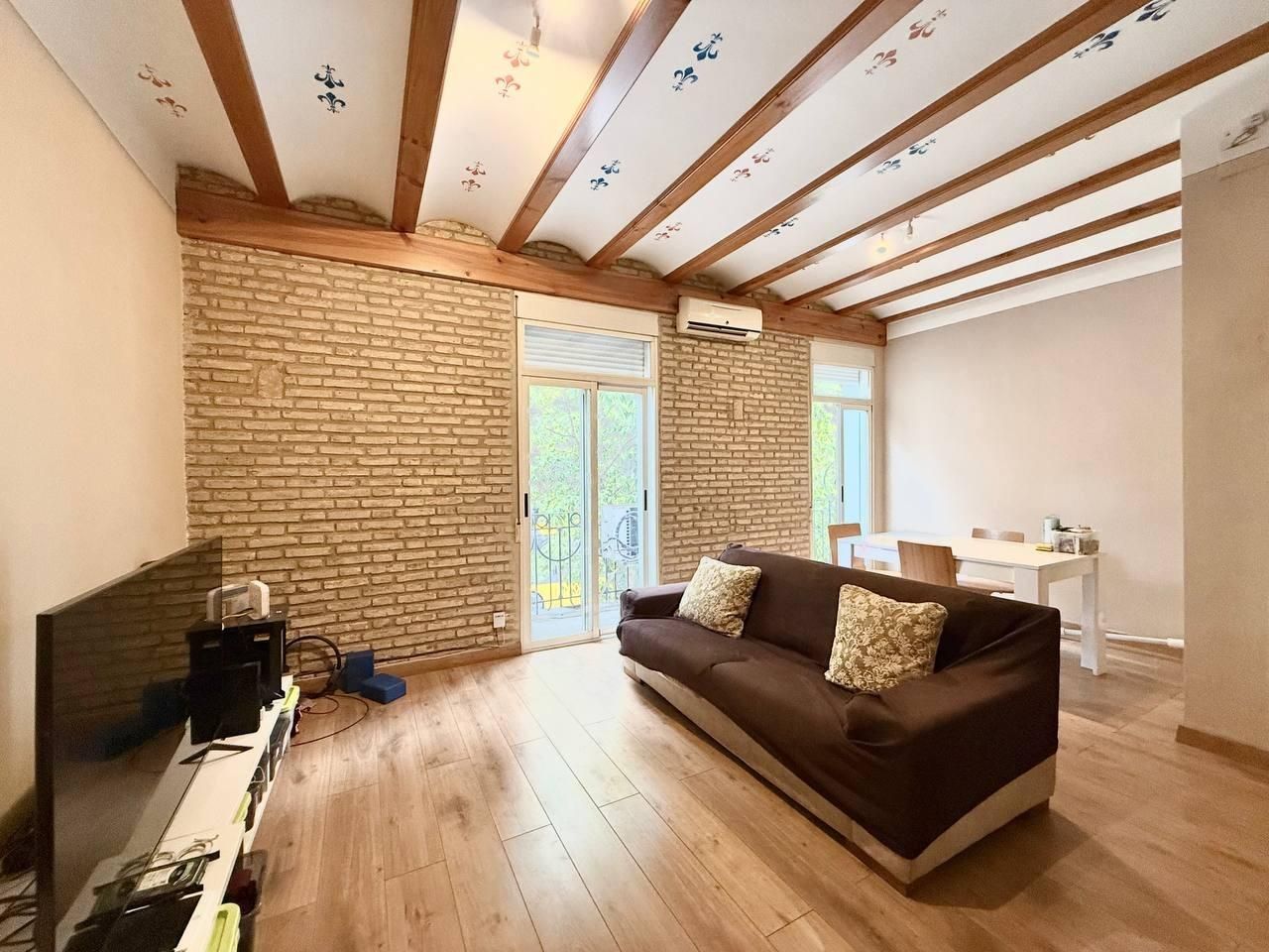 Living room of Flat for sale in  Valencia Capital  with Air Conditioner and Terrace