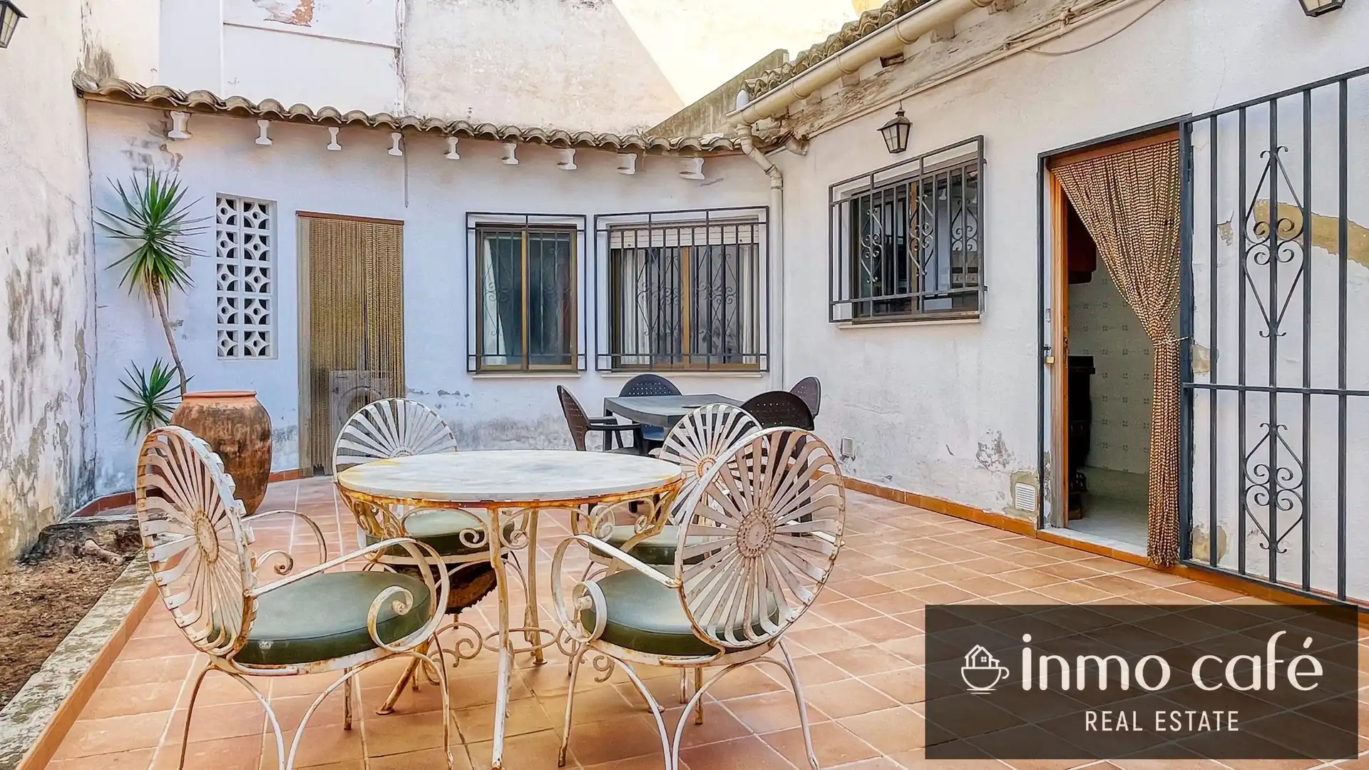 Reihenhaus mit Terrasse zum Verkauf in Corts Valencianes
