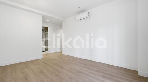 Foto 2 de Pis en venda a Pueblo Nuevo,  Madrid Capital