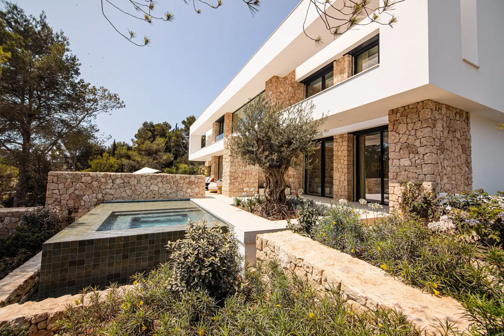 Vista exterior de Casa o xalet en venda en Santa Eulària des Riu amb Aire condicionat, Calefacció i Terrassa