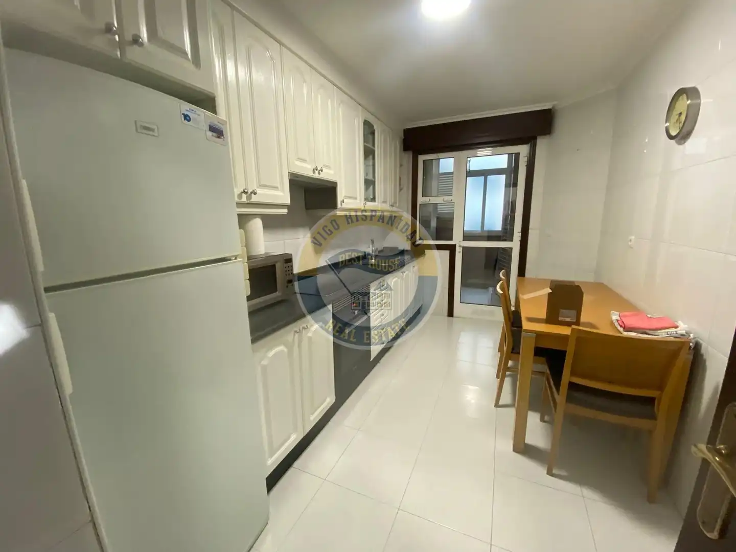 Kitchen of Flat for rent in Vigo   with Heating, Parquet flooring and Furnished