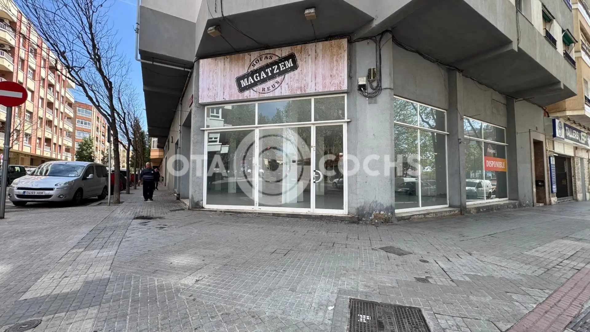 Local comercial en venta en Avenida dels Països Catalans, imagen 2
