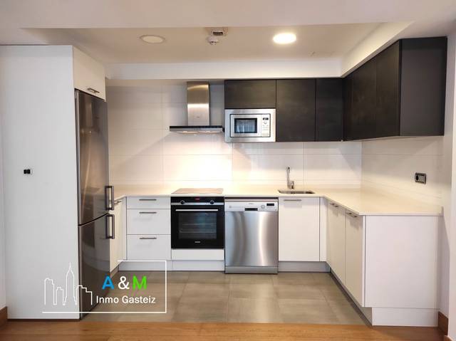 Apartamento en Alquiler en FUEROS en Ensanche