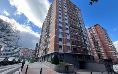 Exterior view of Flat for sale in Basauri   with Heating, Terrace and Balcony