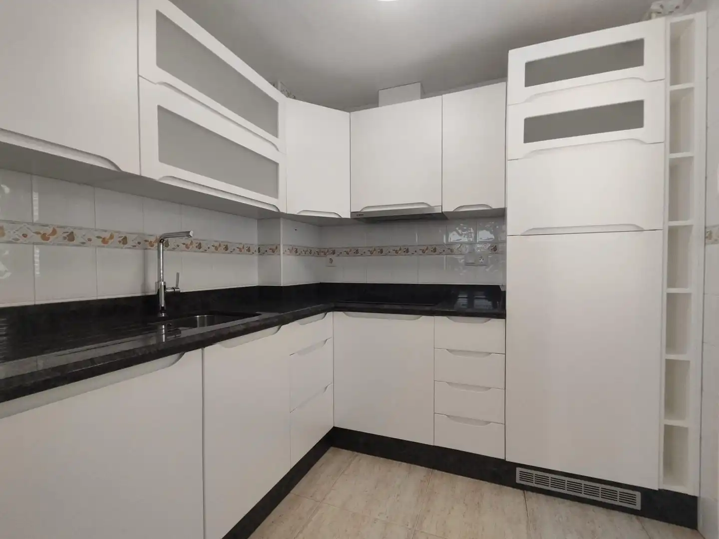 Cocina de Casa adosada en venta en Guardamar del Segura con Aire acondicionado, Calefacción y Amueblado