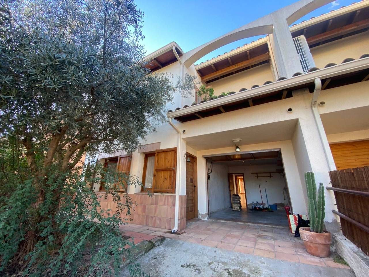 Exterior view of Single-family semi-detached to rent in Santa Eulàlia de Ronçana  with Heating and Private garden