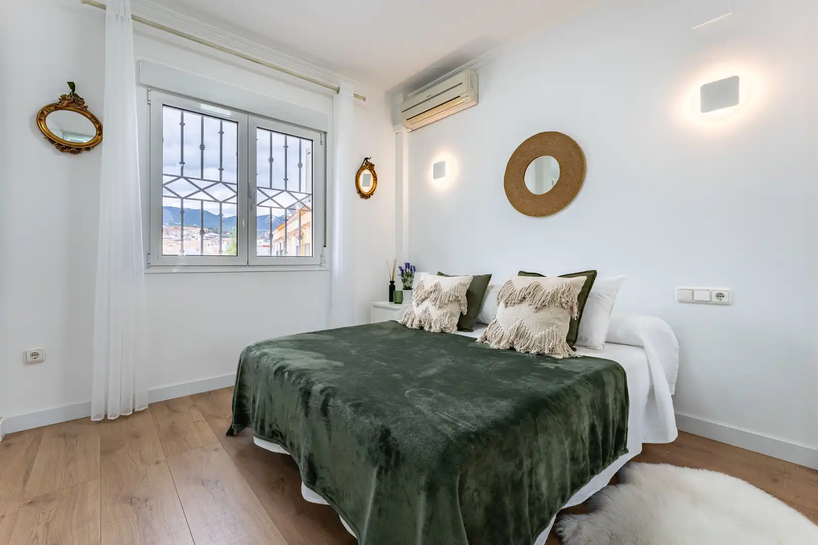Bedroom of Houses for rent in Fuengirola  with Air Conditioner, Terrace and Swimming Pool