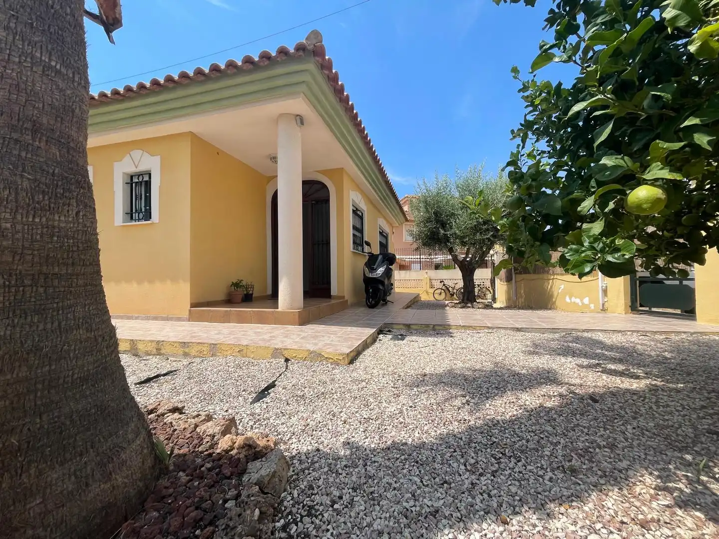 Außenansicht von Haus oder Chalet zum Verkauf in Mazarrón mit Klimaanlage, Heizung und Privatgarten