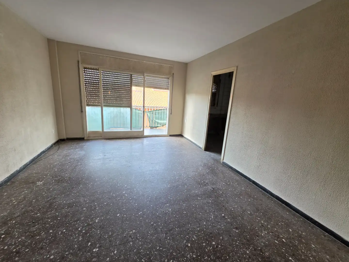 Habitación de Piso en venta en Manlleu con Trastero, Balcón y Alarma
