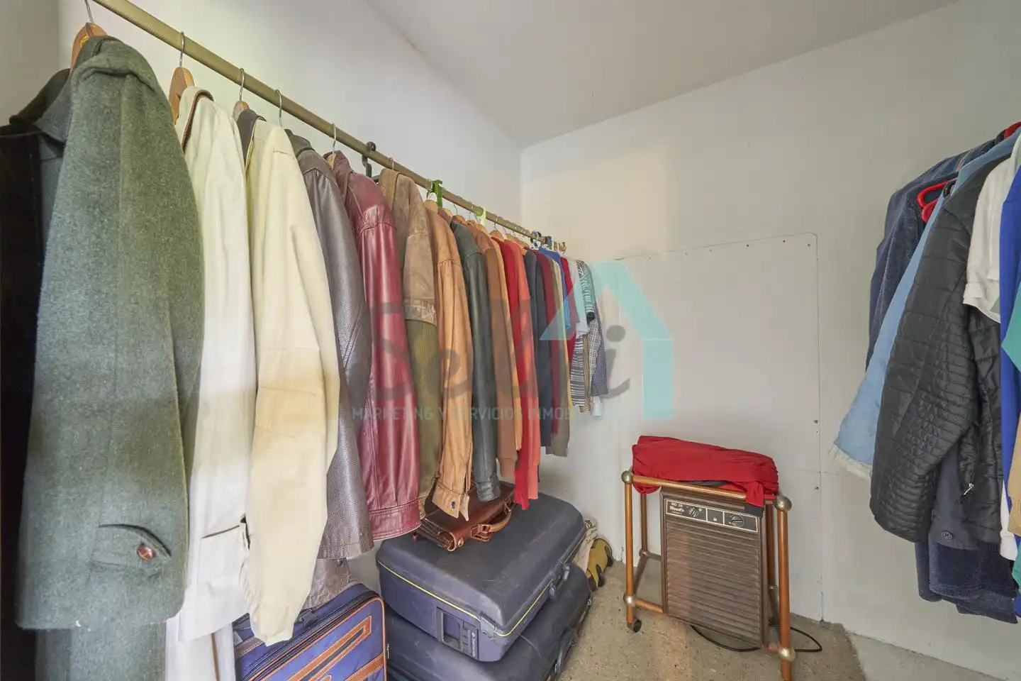 Dormitori de Casa o xalet en venda en Gijón  amb Aire condicionat, Jardí privat i Parquet