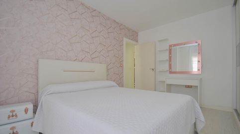 Foto 2 de Casa adosada en venda a Calle Rosalia de Castro, 14, Cúllar Vega, Granada