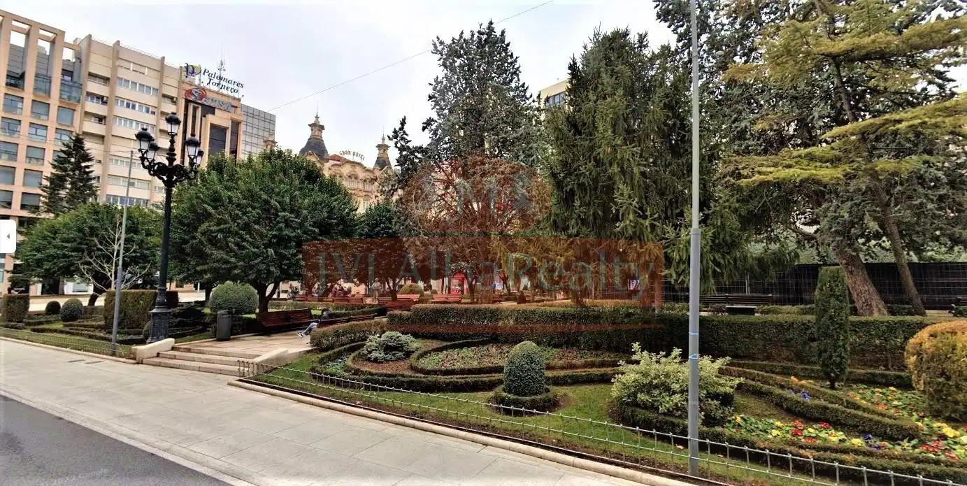 Garten von Wohnungen zum Verkauf in Albacete mit Klimaanlage, Heizung und Parkett