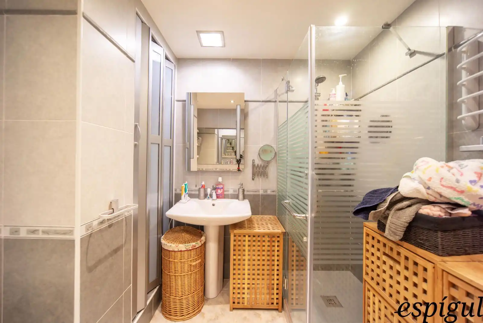 Flat for sale in Corunya, Sant Narcís