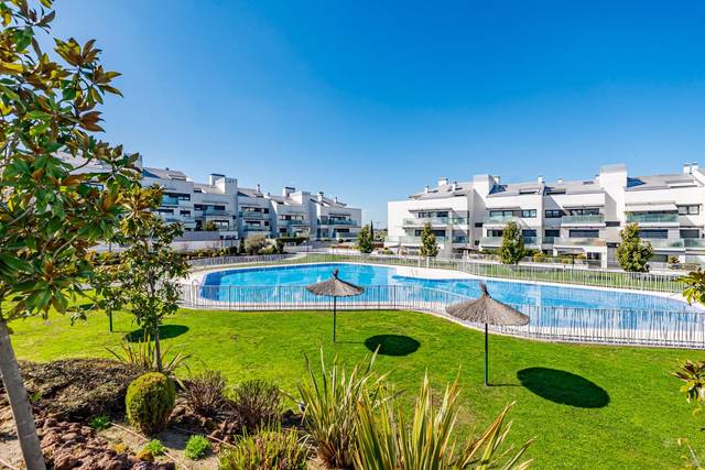 Planta baja en Venta en Avenida SELECCION ESPAÑOLA FUTBOL, 18 en Valdepastores - Las Encinas
