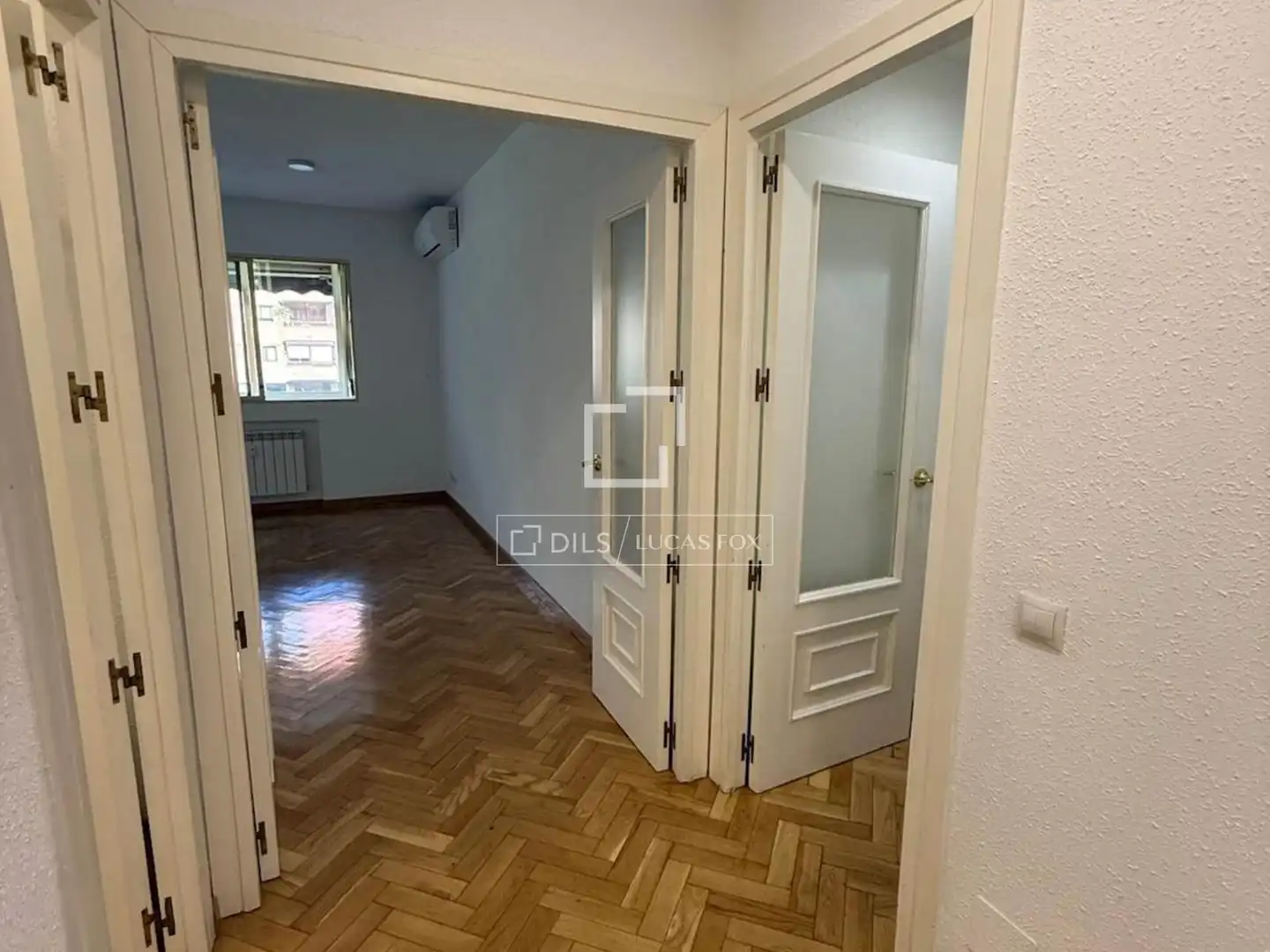 Flat for rent in Madrid  with Air Conditioner, Heating and Private garden