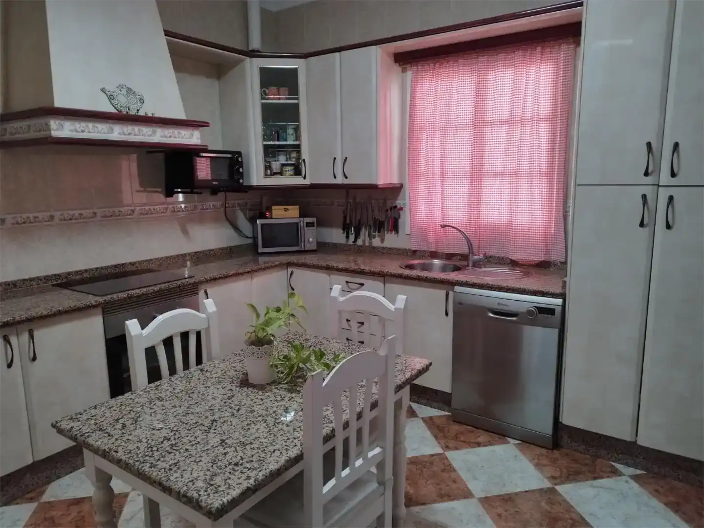 Cocina de Casa adosada en venta en Carmona con Trastero