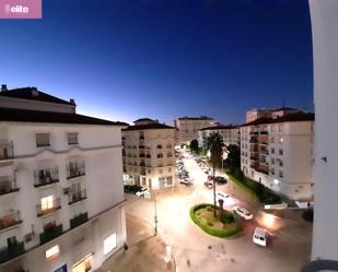 Vista exterior de Pis en venda en Jerez de la Frontera amb Aire condicionat i Terrassa