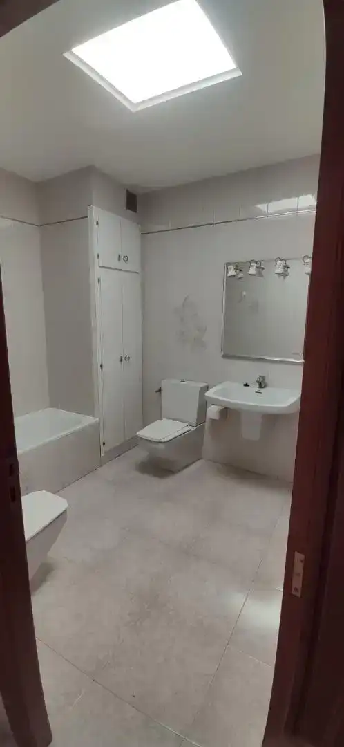 Bany de Casa adosada en venda en Almazora / Almassora amb Aire condicionat i Balcó
